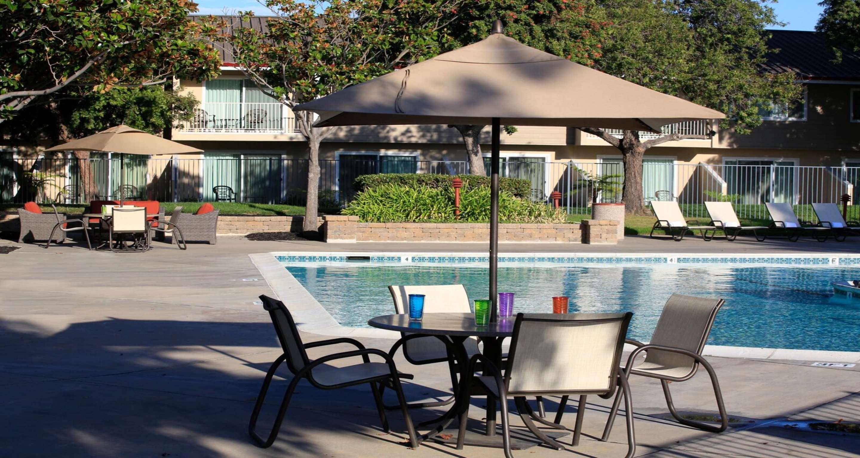 Best Western Plus Garden Court Inn Fremont Eksteriør billede