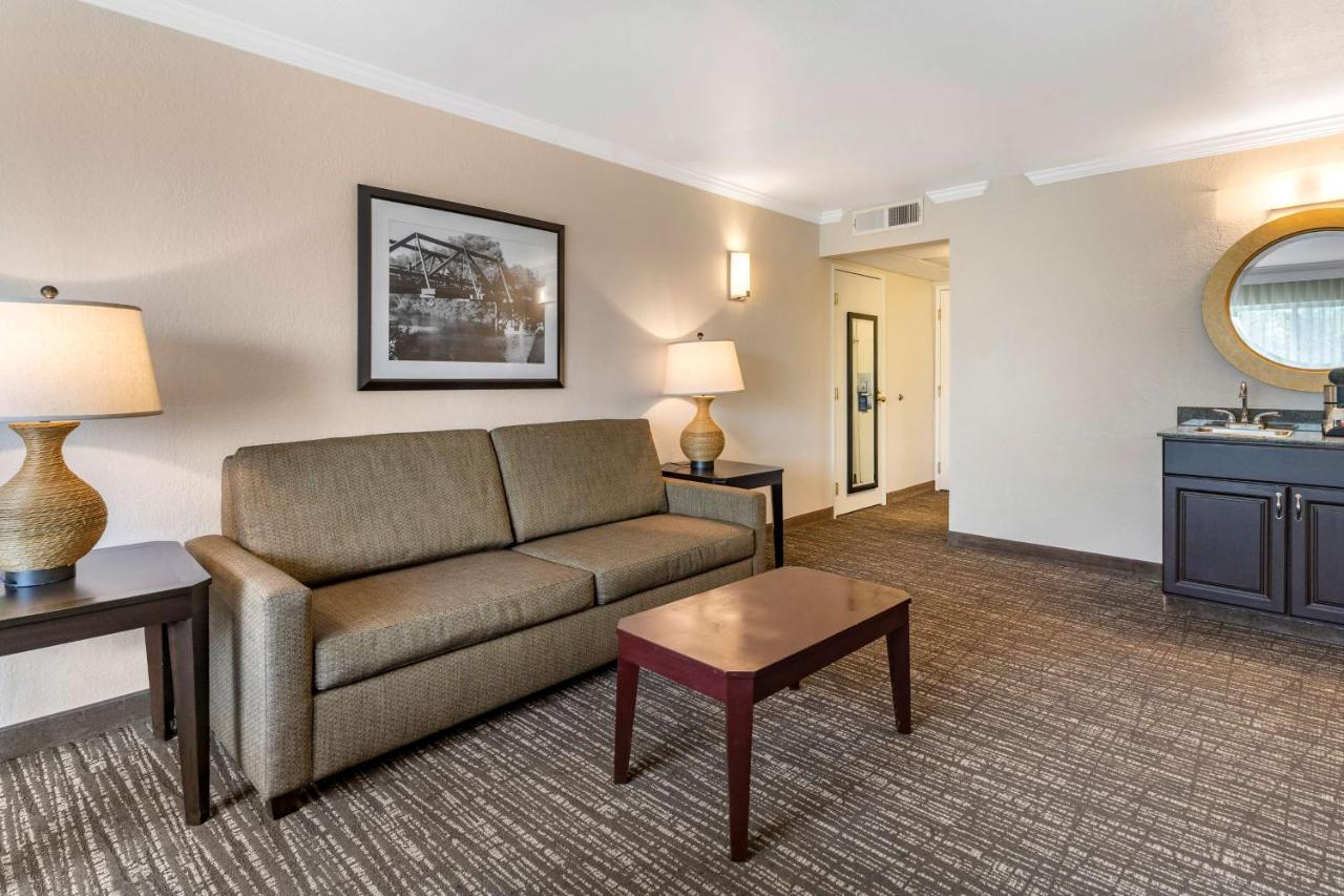 Best Western Plus Garden Court Inn Fremont Eksteriør billede